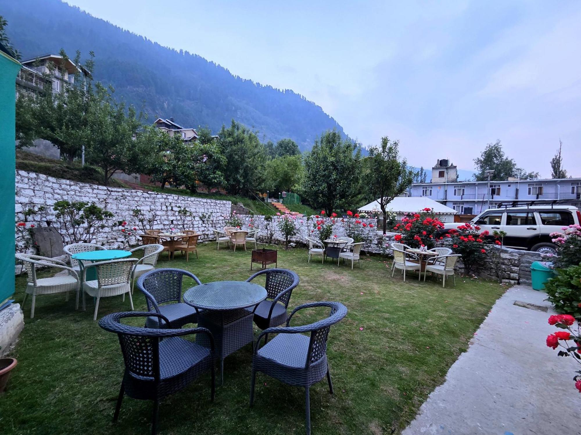 Hill River Resort By West Western Manāli Kültér fotó